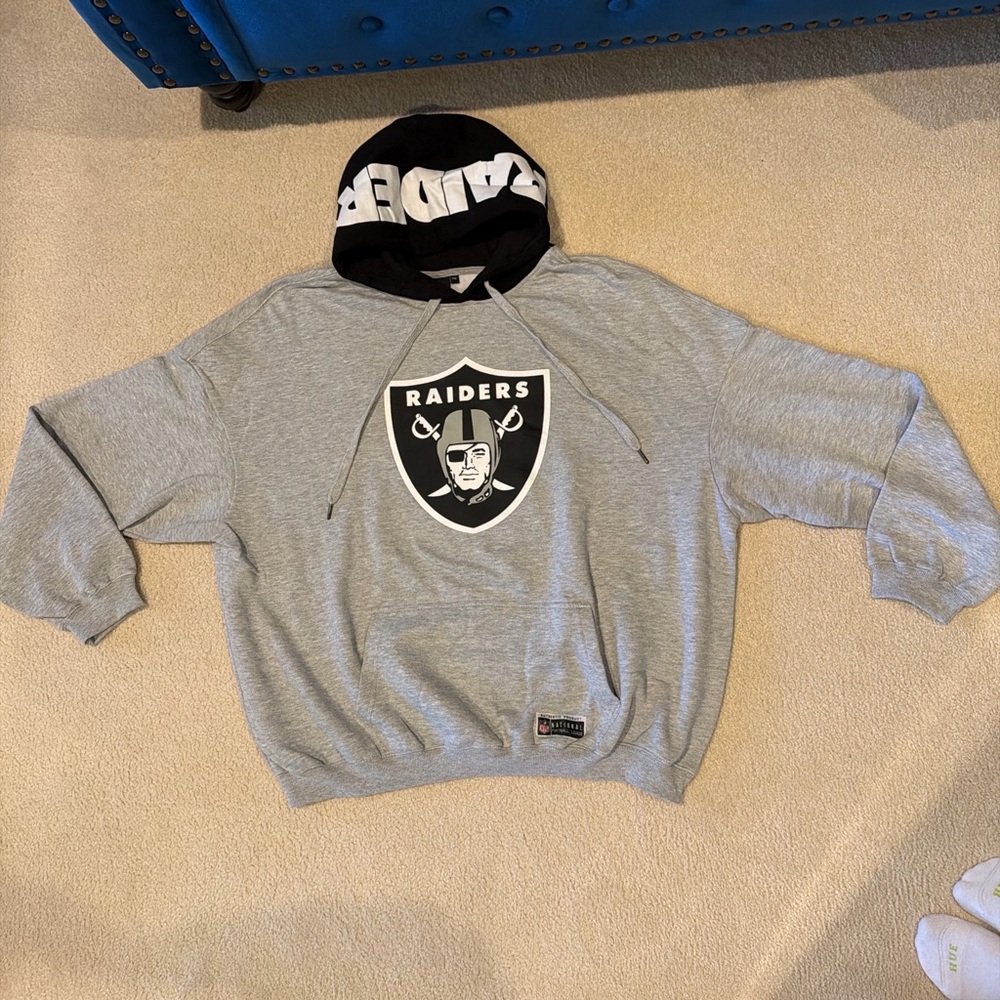 NFL Gray Raiders Men's Hoodie Sweater
